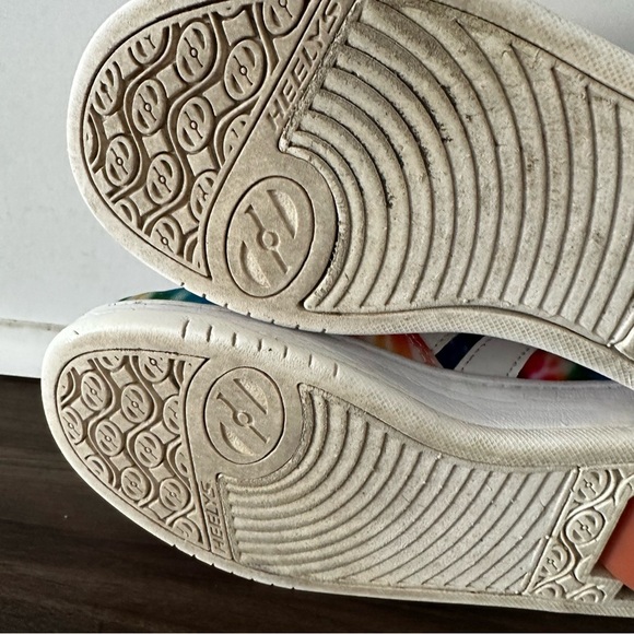 Reebok x Heelys Tie-Dye Roller Sneaker Shoes Youth Size 3 - Picture 15 of 16